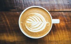 Was tun bei Flugangst Fehler Kaffee